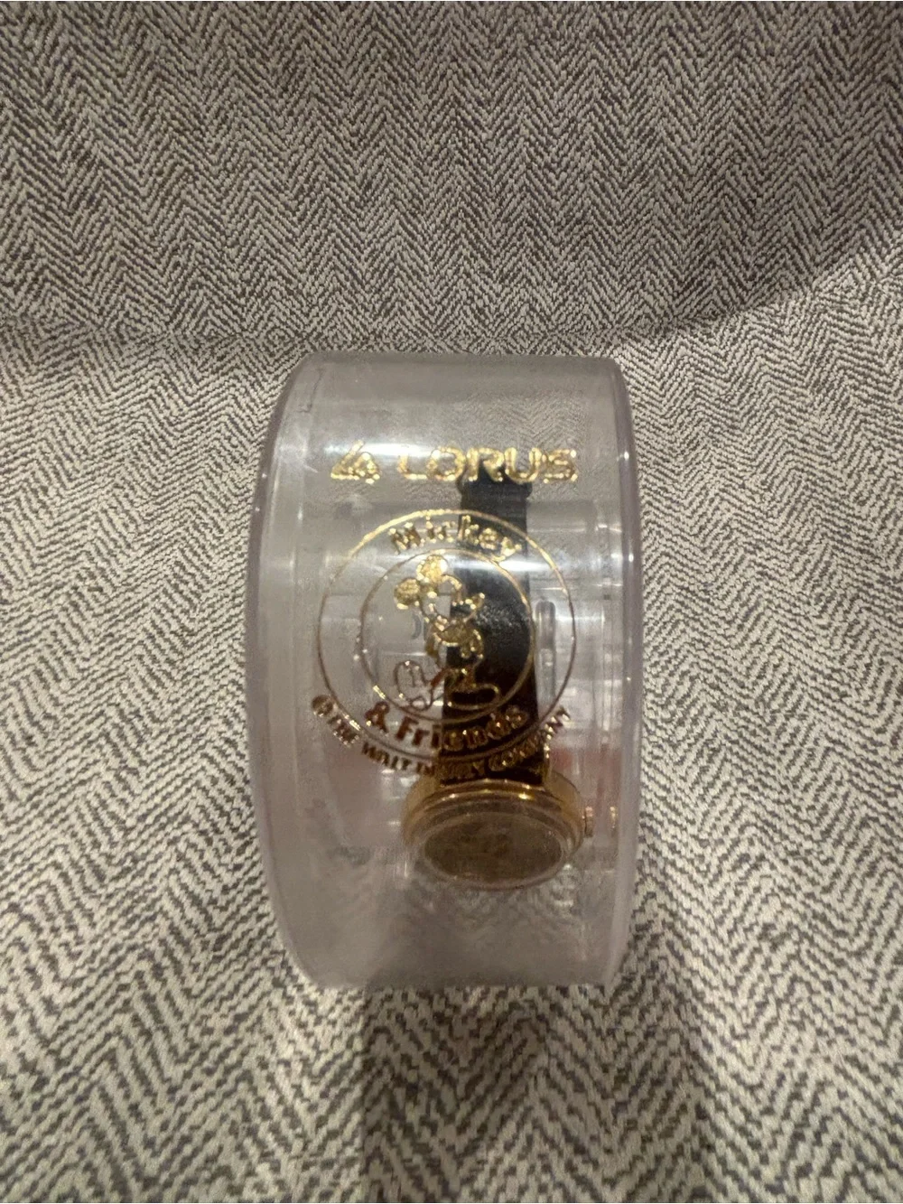 Vintage Lorus Mickey Mouse Disney Quartz Watch w/ Display Case & Papers